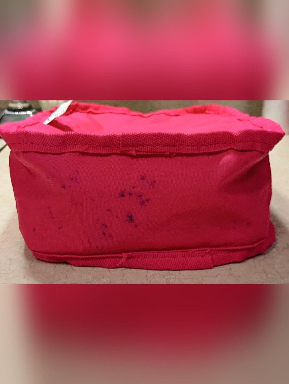 Nike Small Crossbody Bag in Hot Pink - Picture 12 of 15